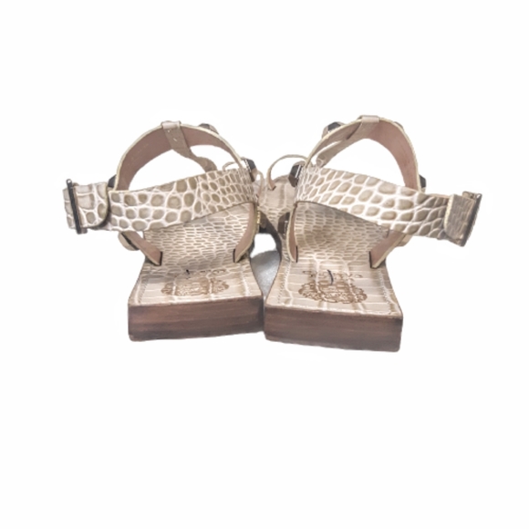 Vince Camuto Dailette Gladiator Sandal toe loop flip flop thong Summer flats - Picture 7 of 9